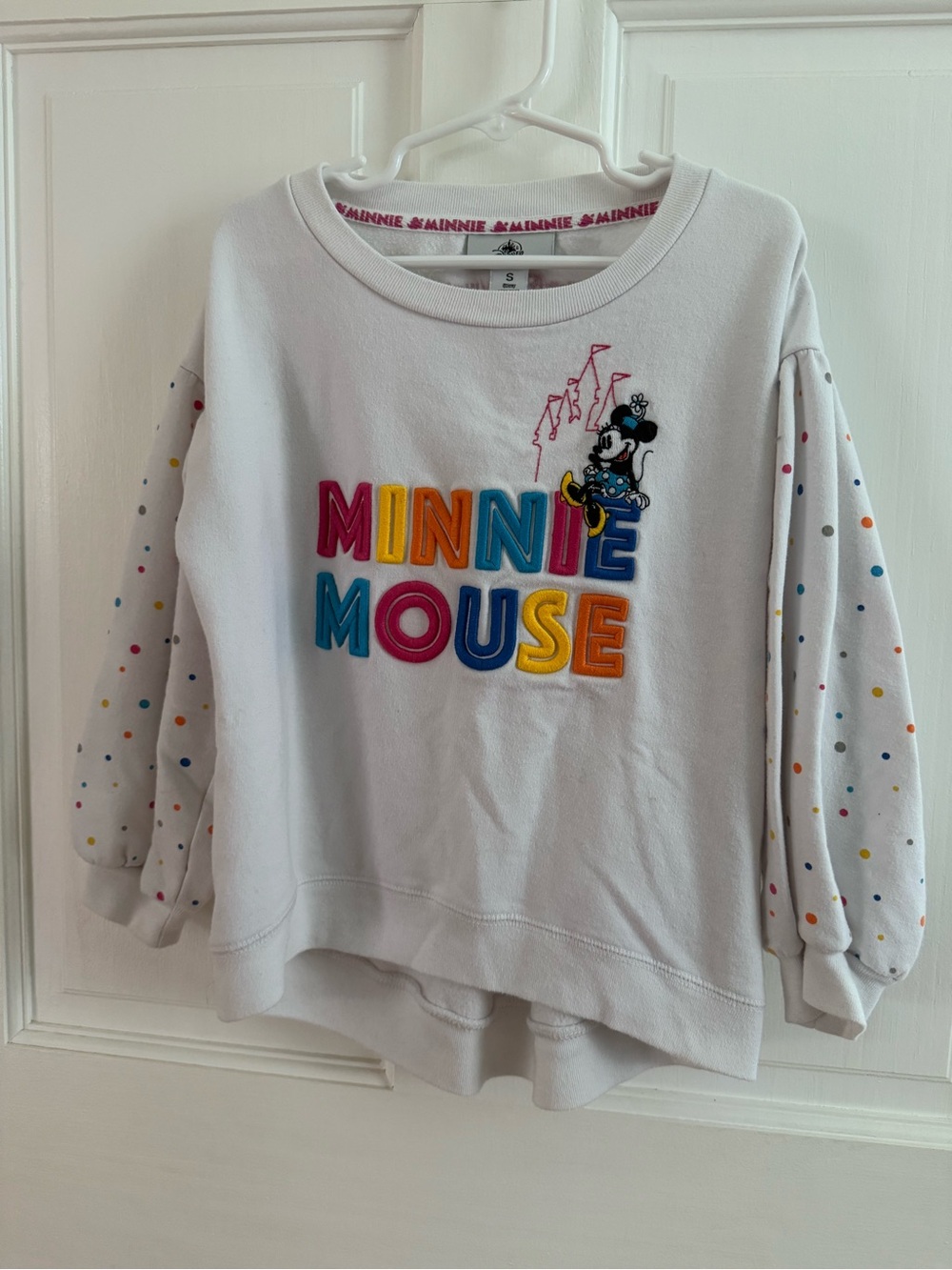 Girls' Disney Minnie Mouse White Pullover Sweatshirt with Colorful Lettering